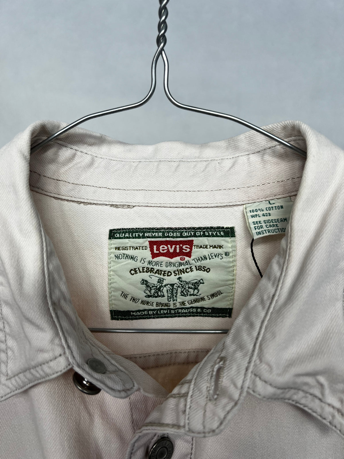 LEVI’S SHIRT