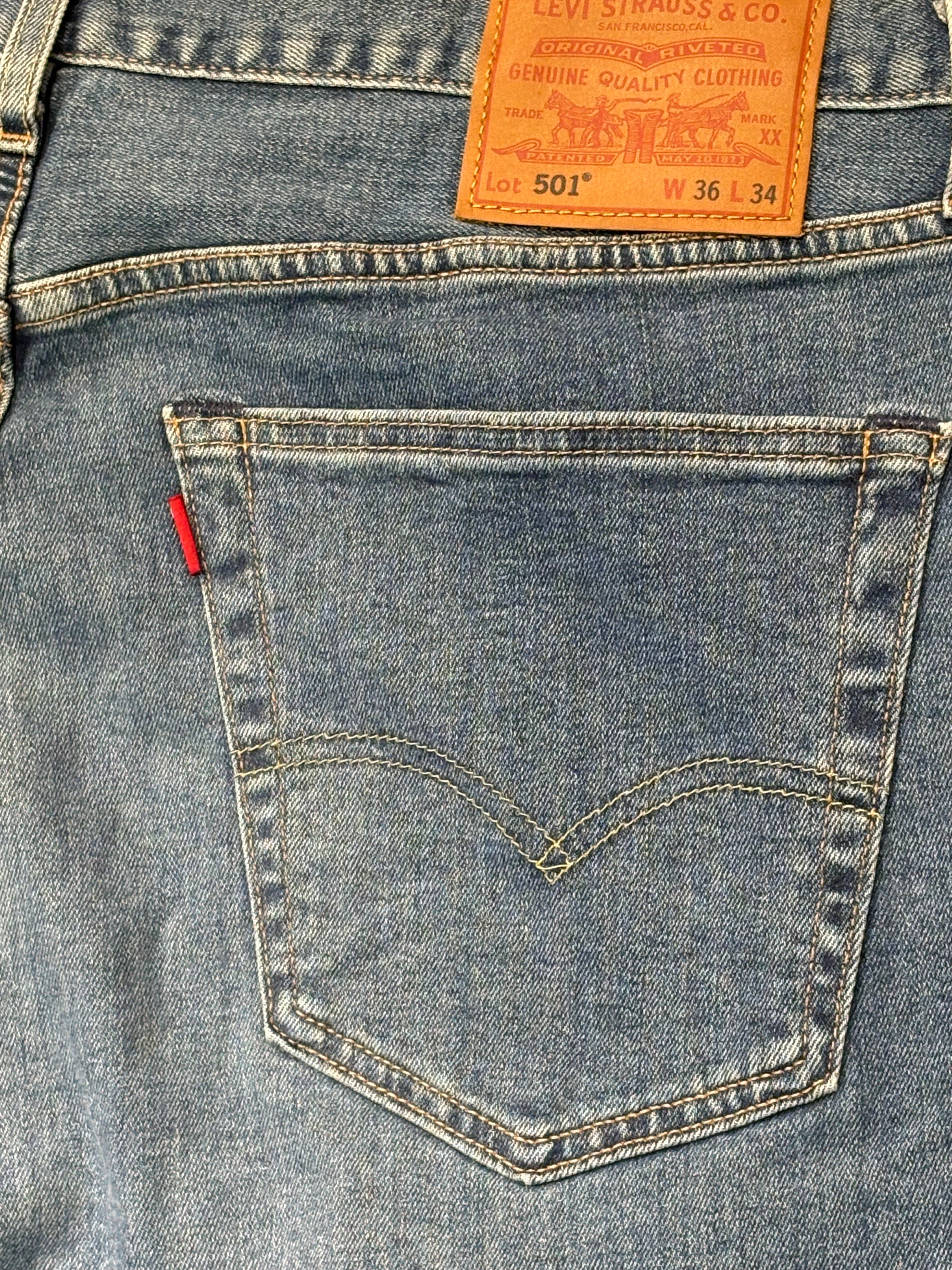 Levi’s 501 Jeans