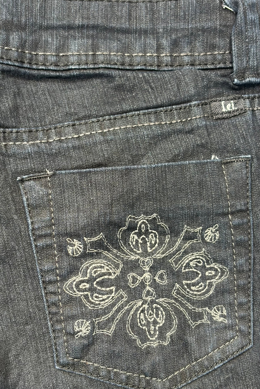 Lei Jeans
