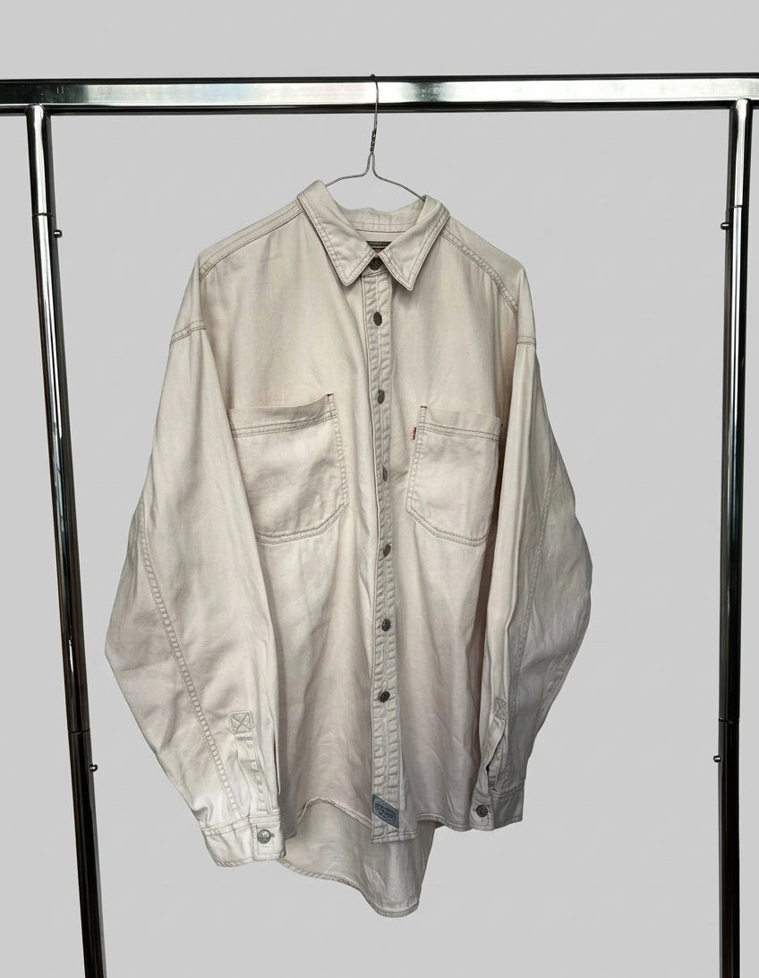 LEVI’S SHIRT