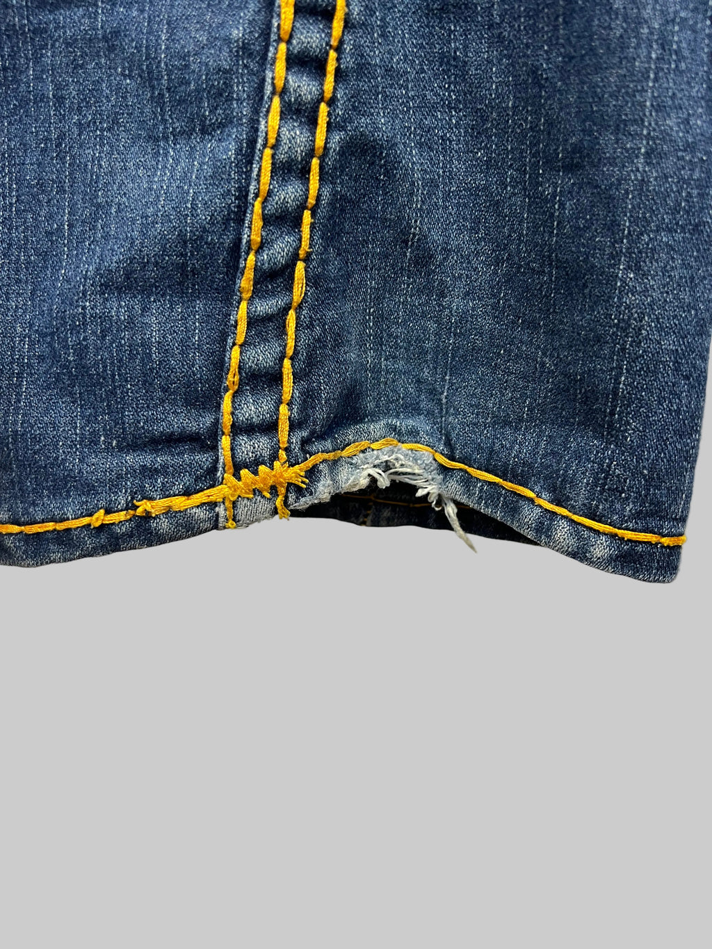 TRUE RELIGION JOEY